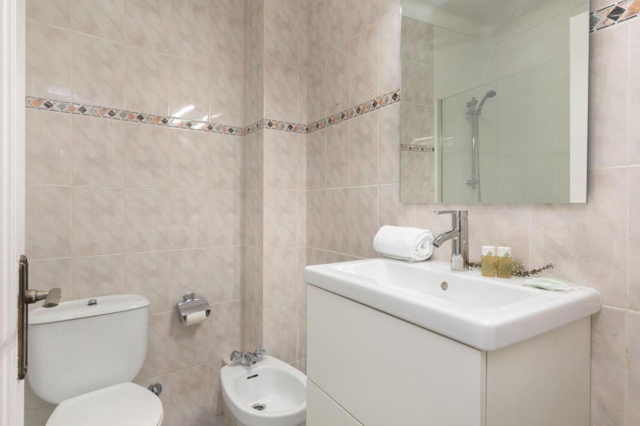 Flateli Cort Reial 10 Apartment Girona Exterior photo